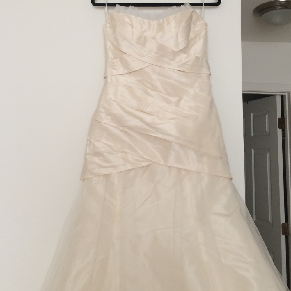COPY - Vera Wang Collection wedding gown style 12456